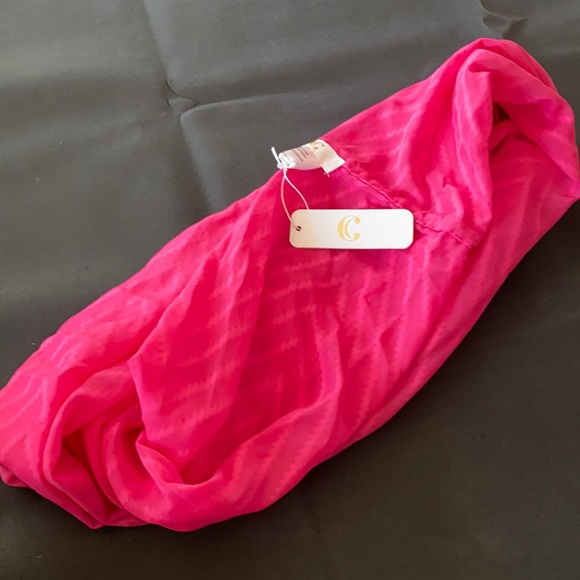 Pink infinity loop scarf - Picture 1 of 4